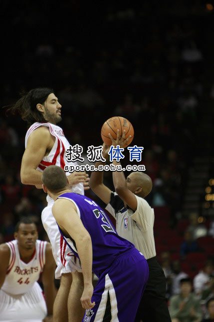 然在阵容上